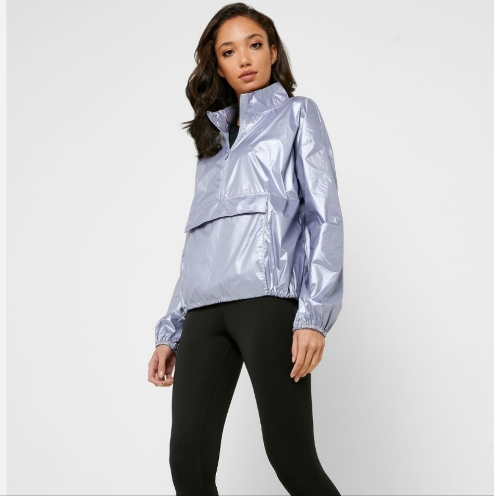Under Armour Women's Metallic Woven Pullover Anorak Large Purple Lavender‎ nylon